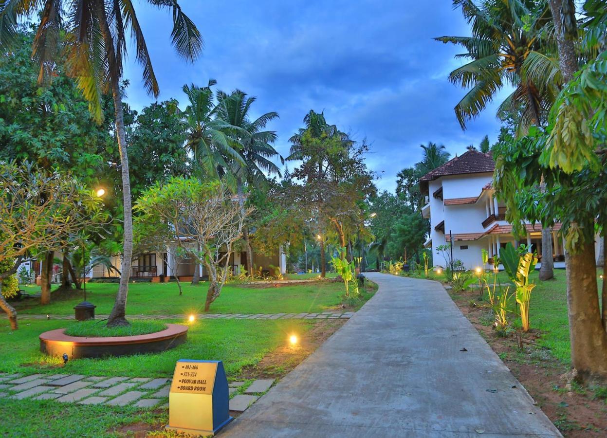 เอสชัวรี สโรวร ปอร์ติโก ปูวาร์ ไอส์แลนด์ Hotel Poovar ภายนอก รูปภาพ