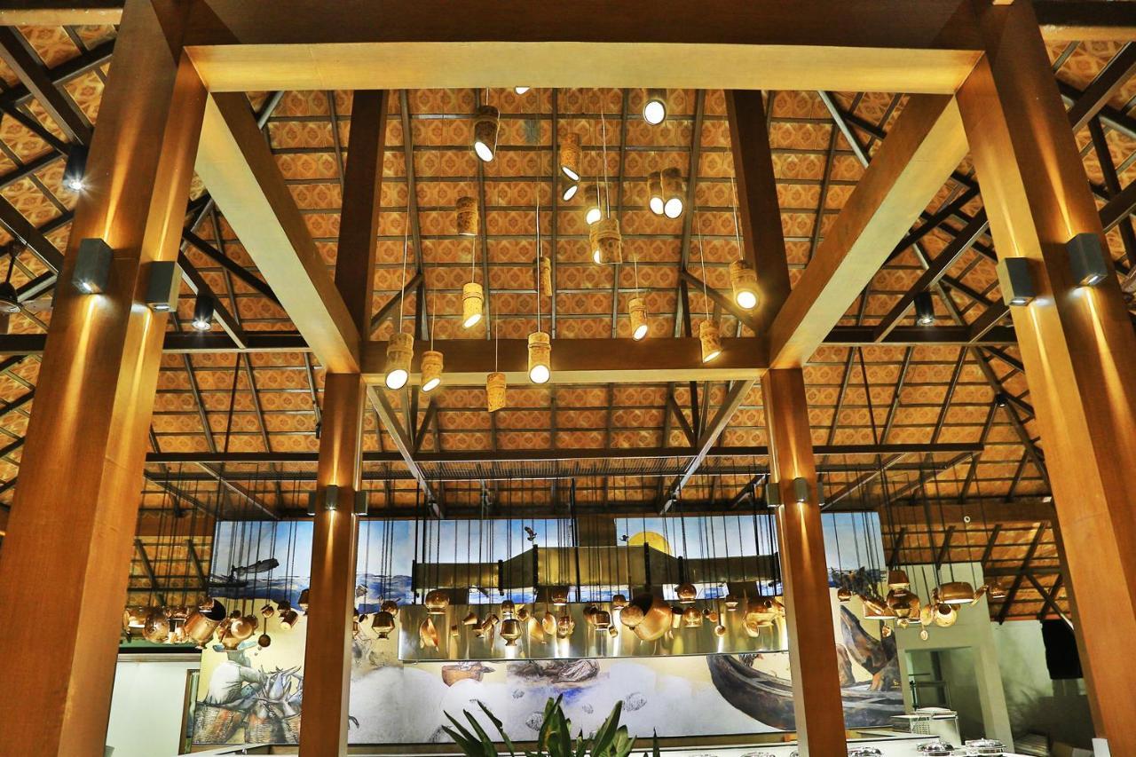เอสชัวรี สโรวร ปอร์ติโก ปูวาร์ ไอส์แลนด์ Hotel Poovar ภายนอก รูปภาพ